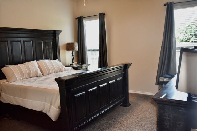 516 Millsap Drive, Van Alstyne, TX 75495