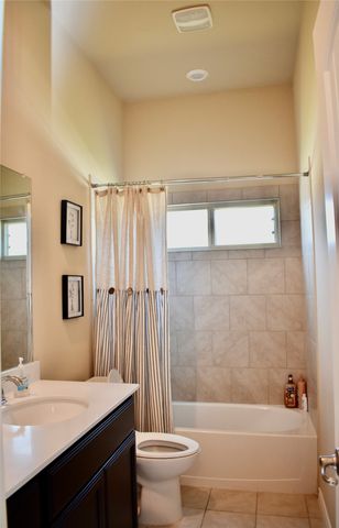 516 Millsap Drive, Van Alstyne, TX 75495