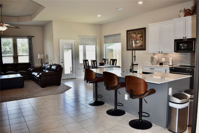 516 Millsap Drive, Van Alstyne, TX 75495