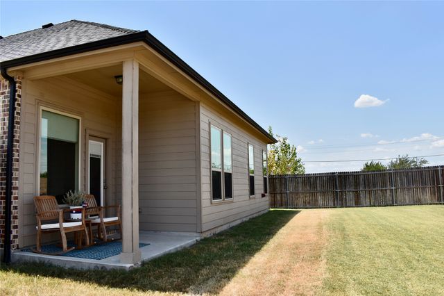 516 Millsap Drive, Van Alstyne, TX 75495