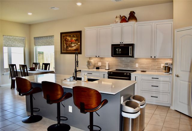 516 Millsap Drive, Van Alstyne, TX 75495