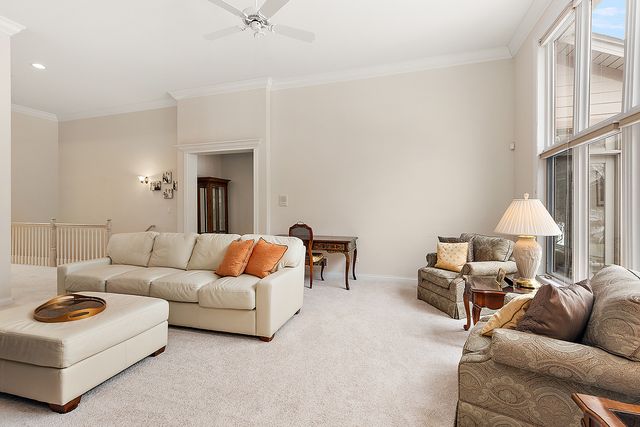 7 McCord Trace Lane, Palos Park, IL 60464