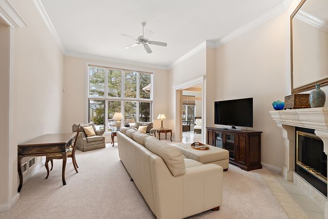 7 McCord Trace Lane, Palos Park, IL 60464