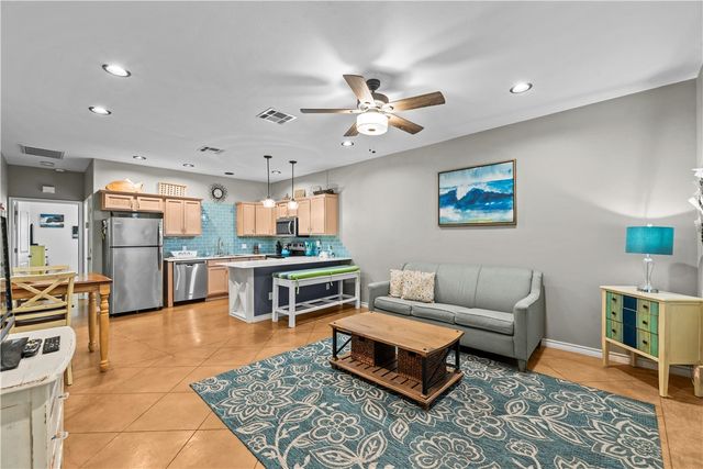 15209 S PADRE ISLAND Dr 803, Corpus Christi, TX 78418