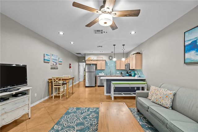 15209 S PADRE ISLAND Dr 803, Corpus Christi, TX 78418