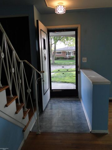 30416 Eiffel Avenue, Warren, MI 48088