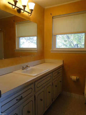 30416 Eiffel Avenue, Warren, MI 48088
