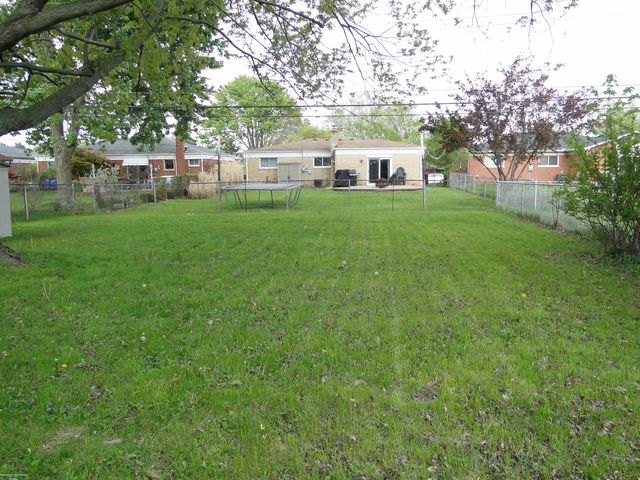 30416 Eiffel Avenue, Warren, MI 48088