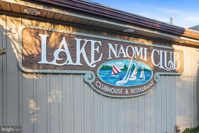 113 GROSS DR, Pocono Pines, PA 18350