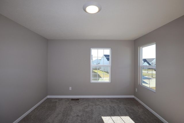 152 Sienna Glenn Drive, Lewis Center, OH 43035