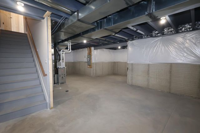 152 Sienna Glenn Drive, Lewis Center, OH 43035