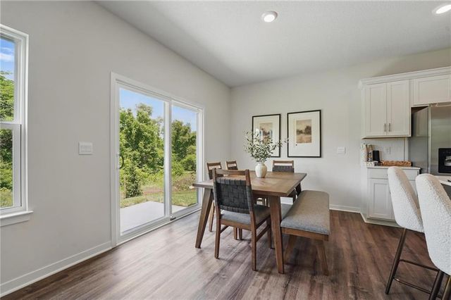 2112 Creek View Lane, Raymore, MO 64083