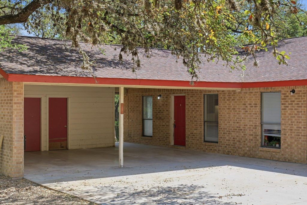 405 Whitetail DR A, San Marcos, TX 78666