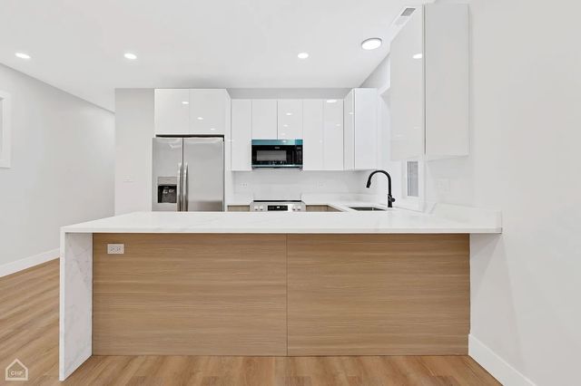 2626 W 21st Street 2, Chicago, IL 60608