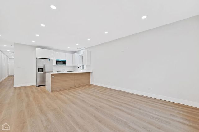 2626 W 21st Street 2, Chicago, IL 60608