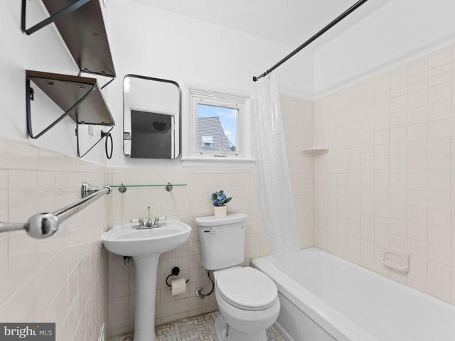 1012 TOMLINSON, Philadelphia, PA 19116