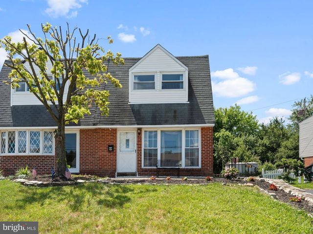 1012 TOMLINSON, Philadelphia, PA 19116