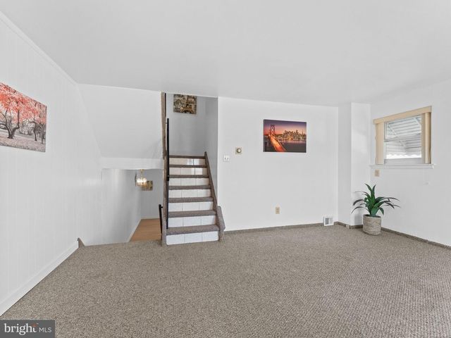 1012 TOMLINSON, Philadelphia, PA 19116