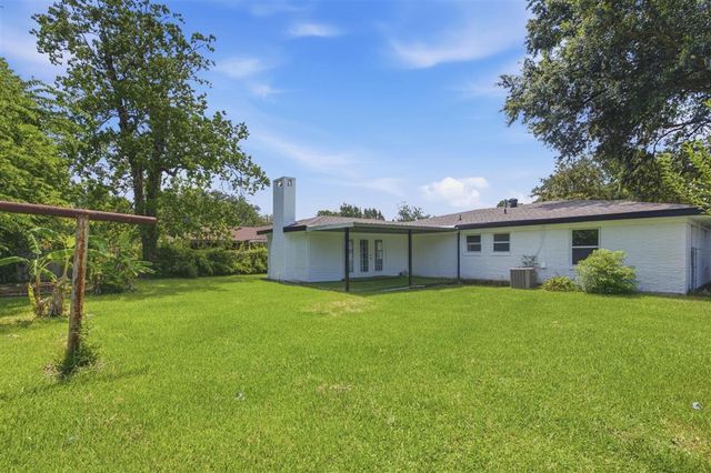 108 Morningside Drive, Lake Charles, LA 70605