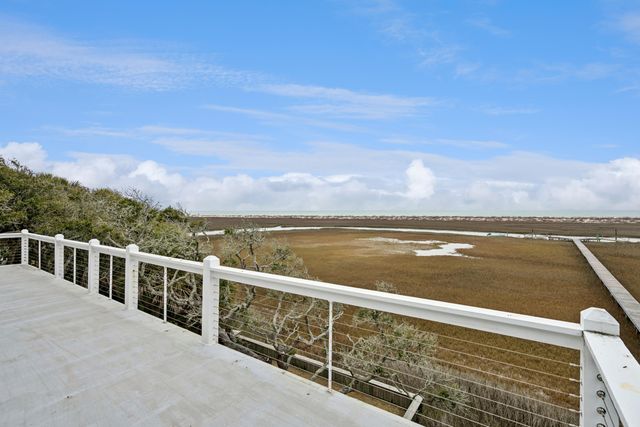 1130 Hammocks Way, Edisto Island, SC 29438