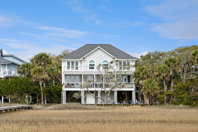 1130 Hammocks Way, Edisto Island, SC 29438
