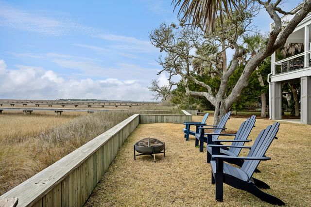 1130 Hammocks Way, Edisto Island, SC 29438