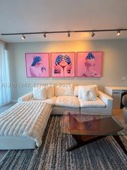 650 NE 32nd St 1806, Miami, FL 33137