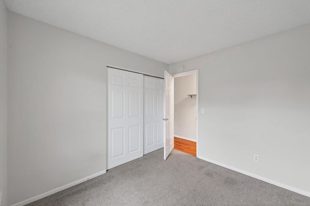 516 55th Avenue N, Brooklyn Center, MN 55430