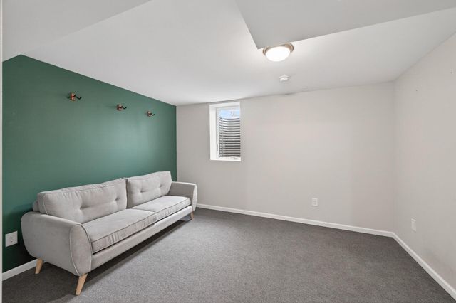 516 55th Avenue N, Brooklyn Center, MN 55430