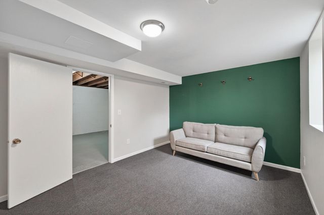 516 55th Avenue N, Brooklyn Center, MN 55430