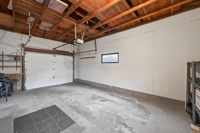 516 55th Avenue N, Brooklyn Center, MN 55430