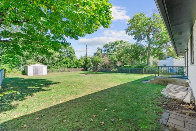 516 55th Avenue N, Brooklyn Center, MN 55430