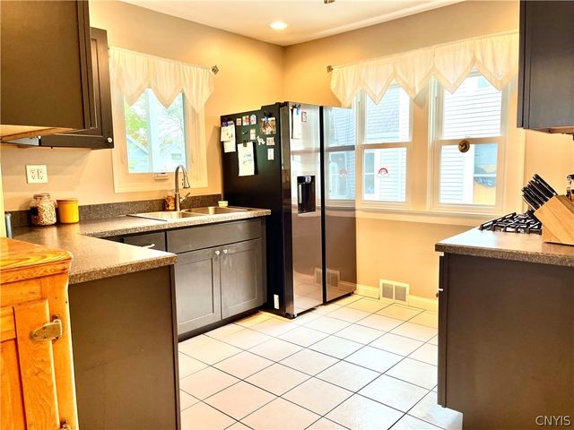 433 Collingwood, Syracuse, NY 13206
