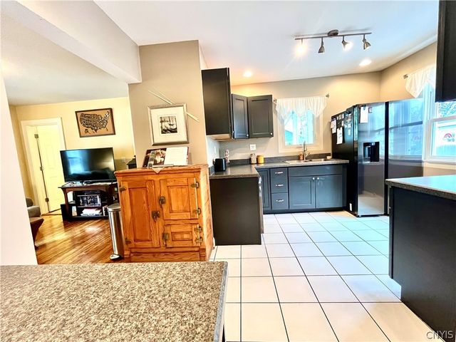 433 Collingwood, Syracuse, NY 13206