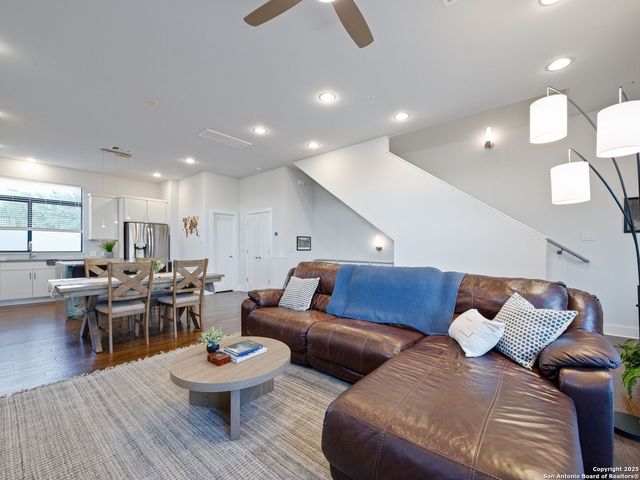 1606 N Hackberry #201, San Antonio, TX 78208