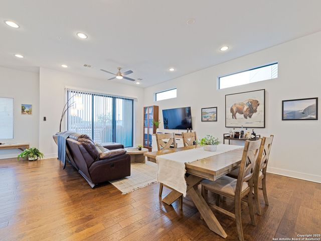 1606 N Hackberry #201, San Antonio, TX 78208