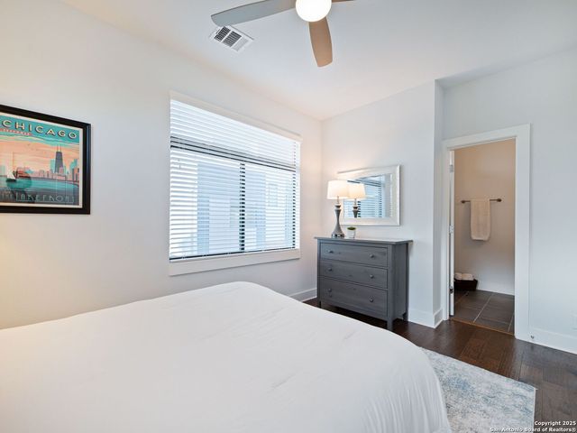 1606 N Hackberry #201, San Antonio, TX 78208