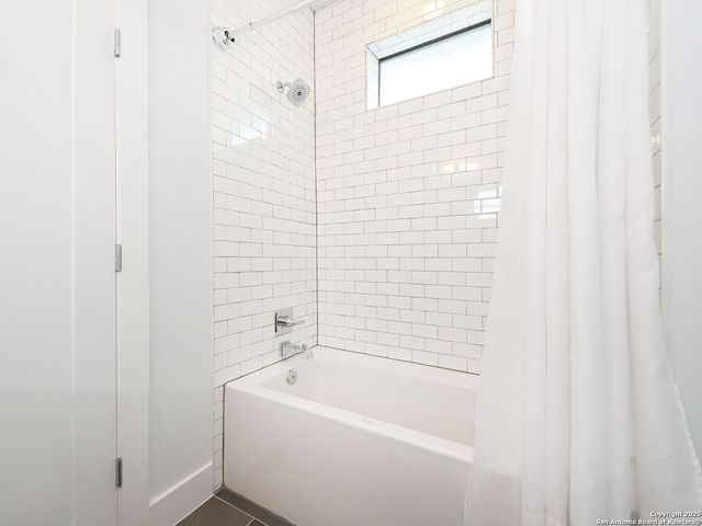 1606 N Hackberry #201, San Antonio, TX 78208