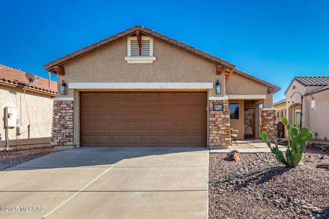 467 W Calle Moncayo, Sahuarita, AZ 85629