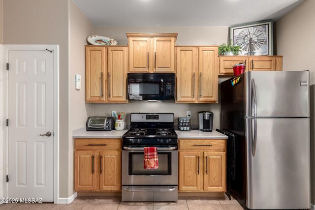 467 W Calle Moncayo, Sahuarita, AZ 85629