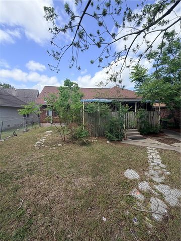 537 Naples St, Corpus Christi, TX 78404