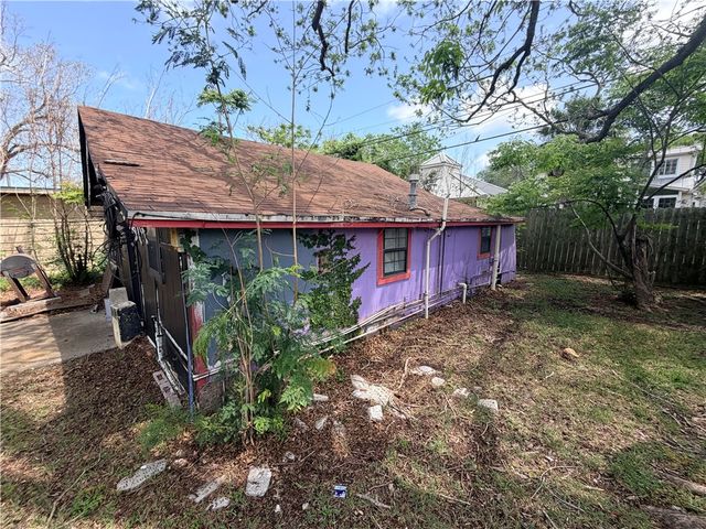 537 Naples St, Corpus Christi, TX 78404