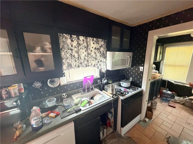 537 Naples St, Corpus Christi, TX 78404