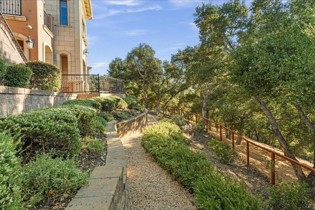 15315 Santella Court, Los Gatos, CA 95032