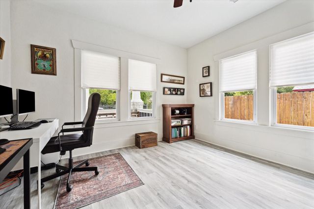 4307 Beggs Street, Houston, TX 77009