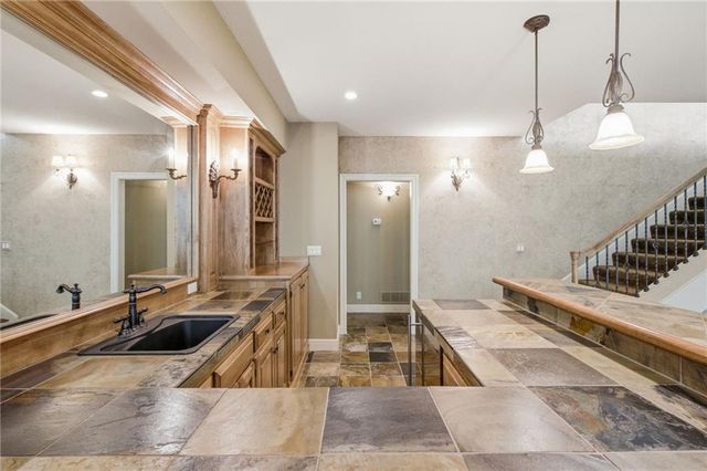 15212 Fontana Street, Overland Park, KS 66224