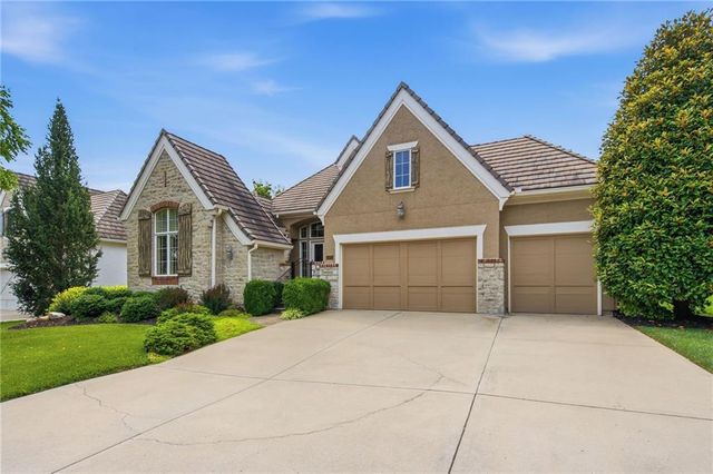 15212 Fontana Street, Overland Park, KS 66224