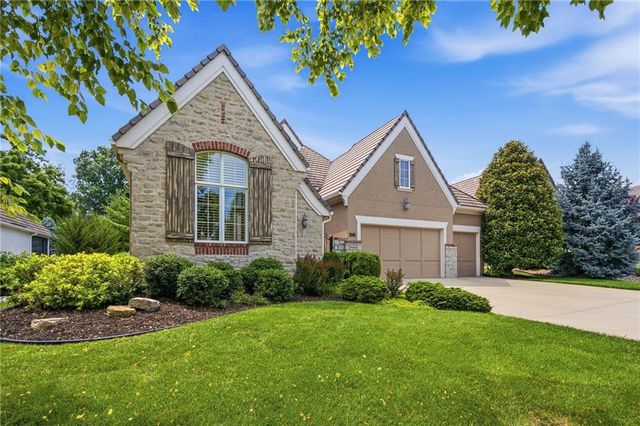 15212 Fontana Street, Overland Park, KS 66224