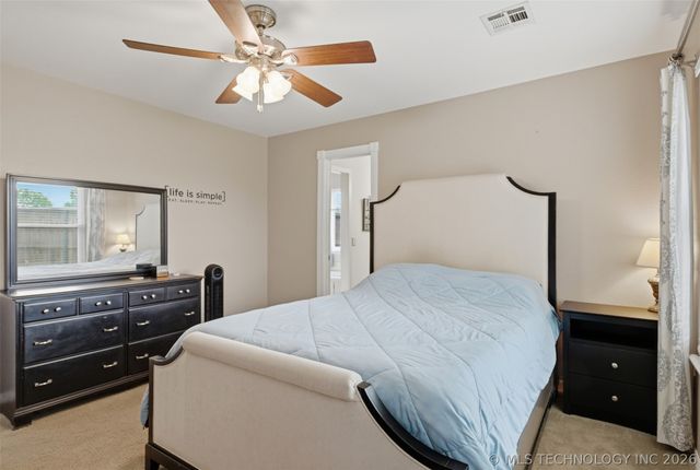 25406 S Valley Drive, Claremore, OK 74019