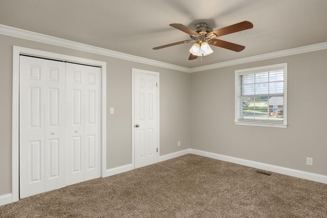 450 Ash Drive NW, Cleveland, TN 37312